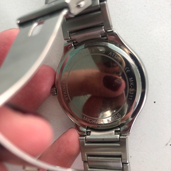 Michael Kors Watch - Picture 4 of 4